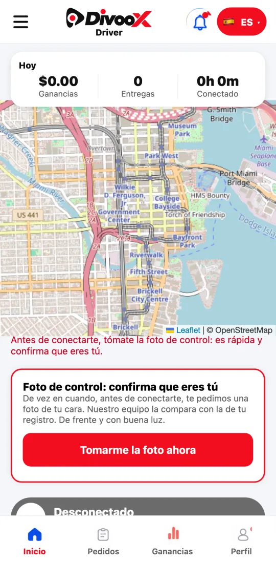 App del repartidor con la tarjeta «Foto de control: confirma que eres tú» y el botón «Tomarme la foto ahora» antes de conectarse.