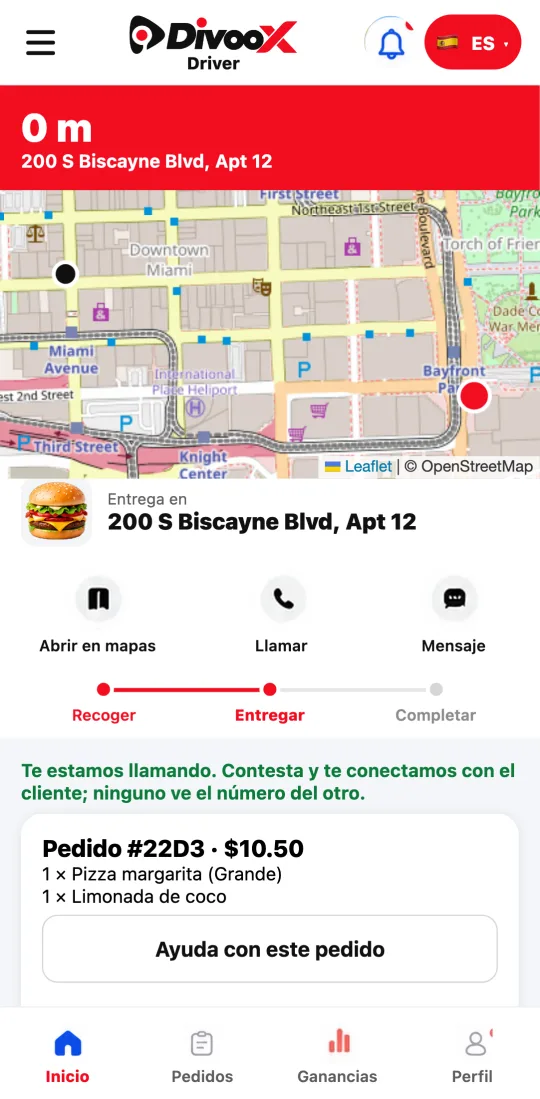 App del repartidor en la puerta: botones «Tomar foto de la entrega», «Entregado en mano» y «El cliente no aparece».